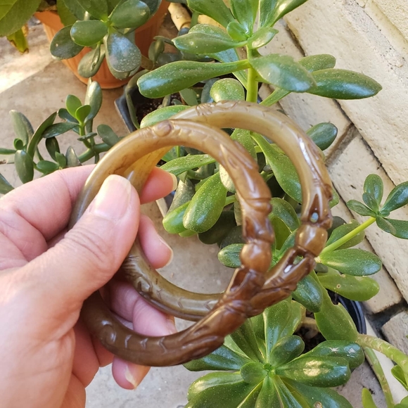 Dynasty "2 dragons Playing Pearl" Jade Bangle - Picture 2 of 8